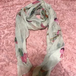 Feather scarf / hijab